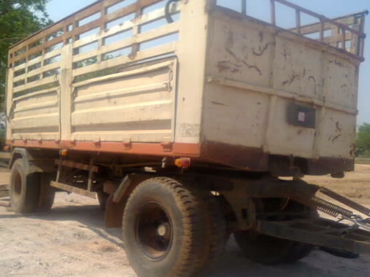 ขายด่วน ลูกพ่วง 2 คาน กระบะเหล็กคอกสูงเกษตรไม่ดั๊มพ์ ความยาวกระบะ 6 เมตร ช่วงล่างคัชซีสวยไม่มีดามไม่มีบิด ยางสภาพดี 8 เส้นประมาณ 70\% พร้อมบรรทุกพร้อมใช้งาน เอกสารเล่มทะเบียนครบพร้อม ราคาต่อรองได้ครับ