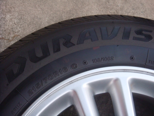 แม็ก D-MAX 6 รู ขอบ 16 ใหม่ๆคับ สภาพป้ายแดงคับ