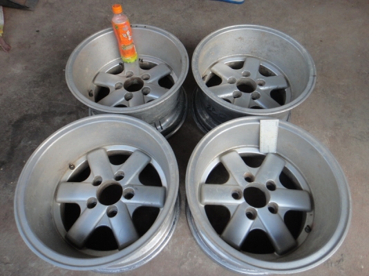 ขายล้อแม็กขอบ 15 '' 5 รู กว้าง 8.5 '' ออฟลึกมาก(วัดลึกได้ 5 ") ขายล้อแม็กขอบ 15 '' 5 รู กว้าง 8.5 '' ออฟลึกมาก(วัดลึกได้ 5 ")