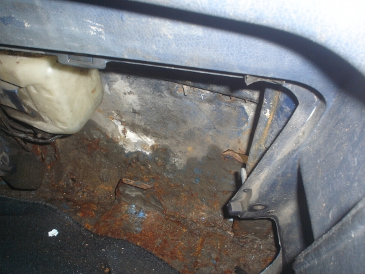 MAZDA626  วิ่งปกติ  มีผุชู้มล้อหลัง  อยู่ครบทุกชิ้น  หล่อสุดๆๆ