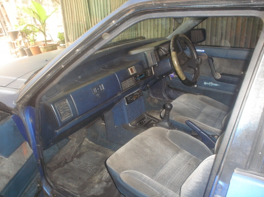 MAZDA626  วิ่งปกติ  มีผุชู้มล้อหลัง  อยู่ครบทุกชิ้น  หล่อสุดๆๆ