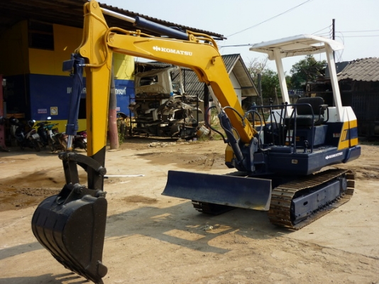 ขายรถแบ็คโฮเล็ก PC 30-3 เก่านอกแท้