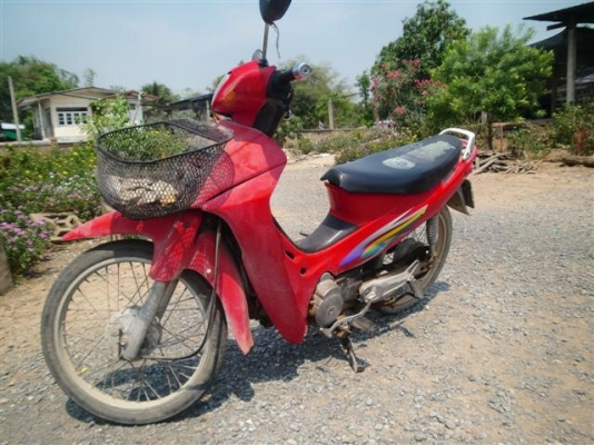 suzuki best 110 สีแดง suzuki best 110 สีแดง