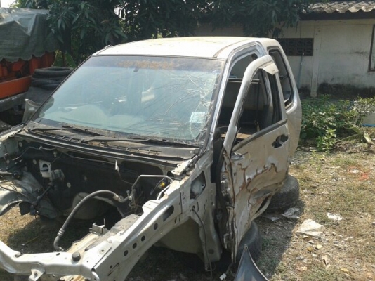 หัวรถ D max คอนโซลสวย สมบูณ มัดจำแล้วไม่มาเอา สนใจสอบถามได้คับ