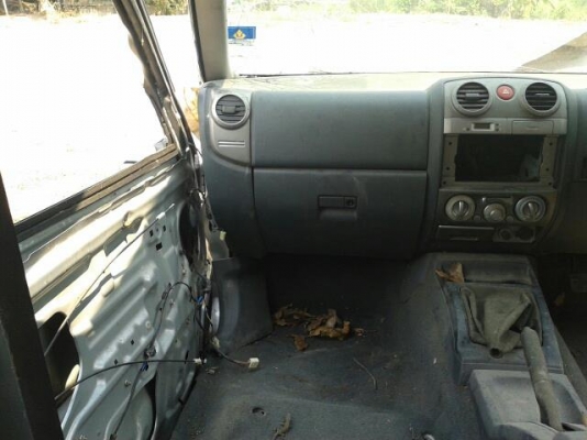 หัวรถ D max คอนโซลสวย สมบูณ มัดจำแล้วไม่มาเอา สนใจสอบถามได้คับ