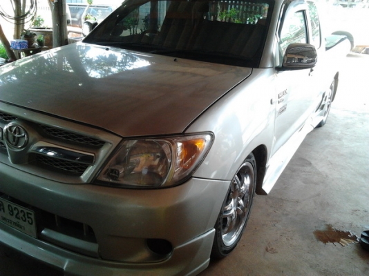 TOYOTA HILUX VIGO D4D EXTRACAB  2.5 MT ปี 2006 สวยจัดทั้งคัน ขายพร้อมชุดแต่ง เครื่องเสียงชุดใหญ่ สเกิร์ตหน้าหลังรอบคัน รถบ้านเดิมๆไม่เคยมีอุบัติเหตุ เครื่องแห้งแรงดีมาก ภายในเก๋งสวยครบ พ.เพาเวอร์ ก.ไฟฟ้า ซ.ล็อก ช่วงล่างแน่น อุปกรณ์ตกแต่งรอบคันอีกเพียบ