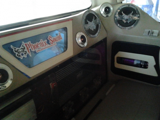 TOYOTA HILUX VIGO D4D EXTRACAB  2.5 MT ปี 2006 สวยจัดทั้งคัน ขายพร้อมชุดแต่ง เครื่องเสียงชุดใหญ่ สเกิร์ตหน้าหลังรอบคัน รถบ้านเดิมๆไม่เคยมีอุบัติเหตุ เครื่องแห้งแรงดีมาก ภายในเก๋งสวยครบ พ.เพาเวอร์ ก.ไฟฟ้า ซ.ล็อก ช่วงล่างแน่น อุปกรณ์ตกแต่งรอบคันอีกเพียบ