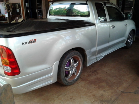 TOYOTA HILUX VIGO D4D EXTRACAB  2.5 MT ปี 2006 สวยจัดทั้งคัน ขายพร้อมชุดแต่ง เครื่องเสียงชุดใหญ่ สเกิร์ตหน้าหลังรอบคัน รถบ้านเดิมๆไม่เคยมีอุบัติเหตุ เครื่องแห้งแรงดีมาก ภายในเก๋งสวยครบ พ.เพาเวอร์ ก.ไฟฟ้า ซ.ล็อก ช่วงล่างแน่น อุปกรณ์ตกแต่งรอบคันอีกเพียบ