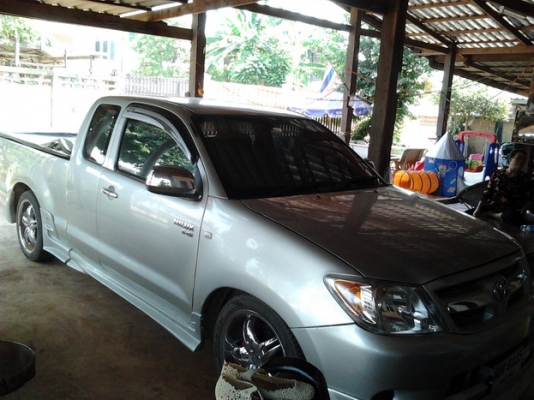 TOYOTA HILUX VIGO D4D EXTRACAB  2.5 MT ปี 2006 สวยจัดทั้งคัน ขายพร้อมชุดแต่ง เครื่องเสียงชุดใหญ่ สเกิร์ตหน้าหลังรอบคัน รถบ้านเดิมๆไม่เคยมีอุบัติเหตุ เครื่องแห้งแรงดีมาก ภายในเก๋งสวยครบ พ.เพาเวอร์ ก.ไฟฟ้า ซ.ล็อก ช่วงล่างแน่น อุปกรณ์ตกแต่งรอบคันอีกเพียบ