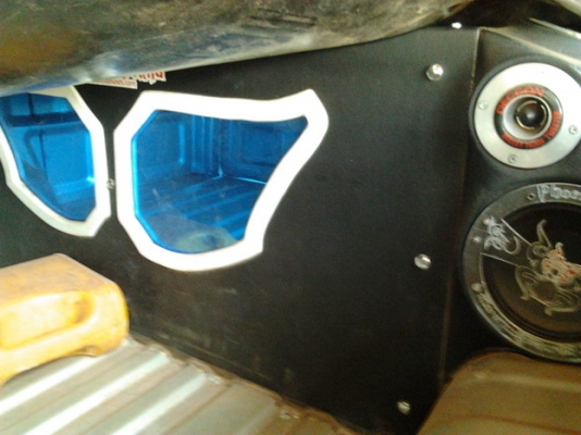 TOYOTA HILUX VIGO D4D EXTRACAB  2.5 MT ปี 2006 สวยจัดทั้งคัน ขายพร้อมชุดแต่ง เครื่องเสียงชุดใหญ่ สเกิร์ตหน้าหลังรอบคัน รถบ้านเดิมๆไม่เคยมีอุบัติเหตุ เครื่องแห้งแรงดีมาก ภายในเก๋งสวยครบ พ.เพาเวอร์ ก.ไฟฟ้า ซ.ล็อก ช่วงล่างแน่น อุปกรณ์ตกแต่งรอบคันอีกเพียบ