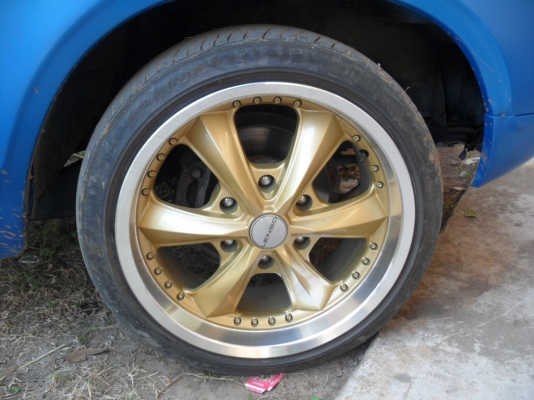 ขายแม็ก17 6รู lensoสภาพดี  พร้อมยาง