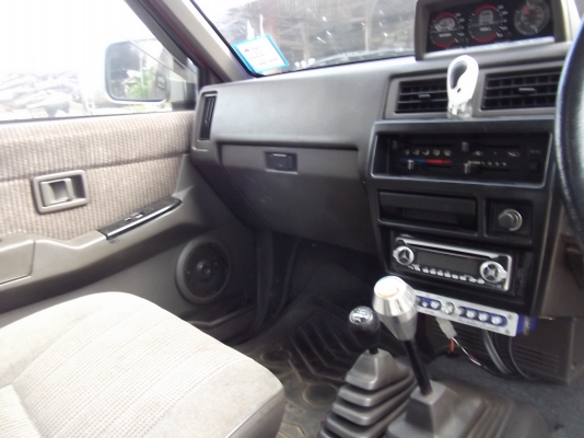 ขาย  NISSAN  TERRANO  I  กระบะ คานแข็ง คอยสปริง