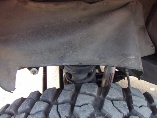 ขาย  NISSAN  TERRANO  I  กระบะ คานแข็ง คอยสปริง