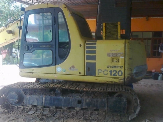 KOMATSU PC 120-6 ไฟฟ้าหน้าจอขึ้นครบหมด เอกสารเล่มทะเบียนไม่ขาดพร้อมดำเนินการจัดไฟแนนซ์ได้เลยครับ สภาพดีมากครับทำงานเร็ว เครื่องเดิมปั๊มเดิม สีสันบอดี้รถสวยเดิม ภายในเก๋งสะอาด แอร์เย็น ภายนอกบูมอาร์มสวยไม่ปะไม่ดาม เอวแน่นดี ช่วงล่างโรลเลอร์ โซ่บูทใบแทรกหนา