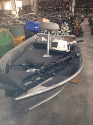 HONDAทั้งเซ็ท เรือเร็ว 12 ฟุต พร้อมเครื่อง  15 HP  แถมมอเตอร์ไกค์ พร้อมเทลเลอร์อลูปิเนียม