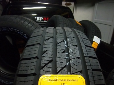 ยางใหม่ ขนาด 245-70R16 ดอกยางแบบ HT ยางปลายปี 12 เส้นละ 3,375 บาท