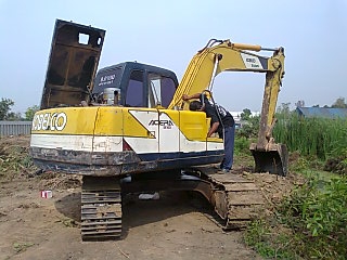 ขายโกเบลโก มาร์คที 100 ไฟฟ้าครบ ราคา 750,000 บาท ราคาต่อรองได้