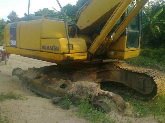 KOMATSU PC200-7 ไมล์ 8000 ชั่วโมง เอกสารอินวอยล์