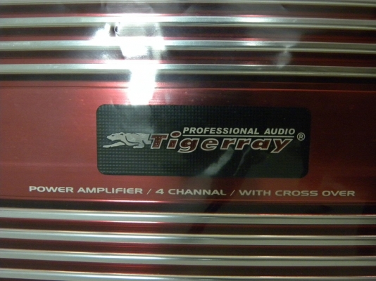 -ขายของรวมๆครับ  กล้อง VDO HD 800 กล้องถอยมองหลัง700ของใหม่ทุกชิ้น