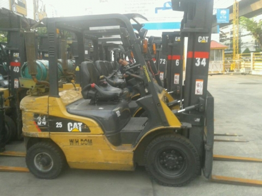 รถยก 2.5 ตัน  3  ตัน ยี่ห้อ CATERPILLAR  ราคาเบาๆ พร้อมลุย