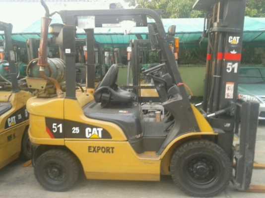 รถยก 2.5 ตัน  3  ตัน ยี่ห้อ CATERPILLAR  ราคาเบาๆ พร้อมลุย