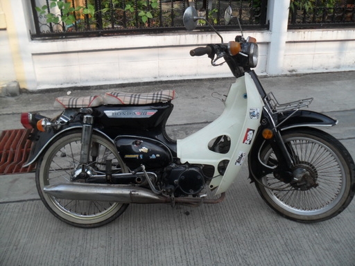 ขายHONDA C ถังแยก2คันครับ มีทะเบียนและไม่มีทะเบียนครับ 9500บาท