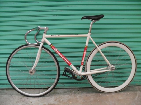 ขายfixed bianchi pista ครับ ถูกๆสวยๆ