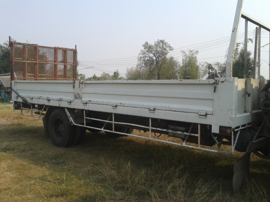 ขายฟูโซ่ 160 แรงยาว 7.30 เมตร มีลิฟด้านหลัง สภาพพร้อมใช้ เอกสารพร้อมเโอน