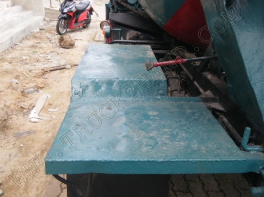 รถบรรทุก 6 ล้อโม่ปูน ยี่ห้อ ISUZU โม่ปูน 2.5 คิว