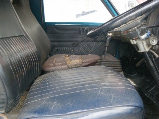 รถบรรทุก 6 ล้อโม่ปูน ยี่ห้อ ISUZU โม่ปูน 2.5 คิว