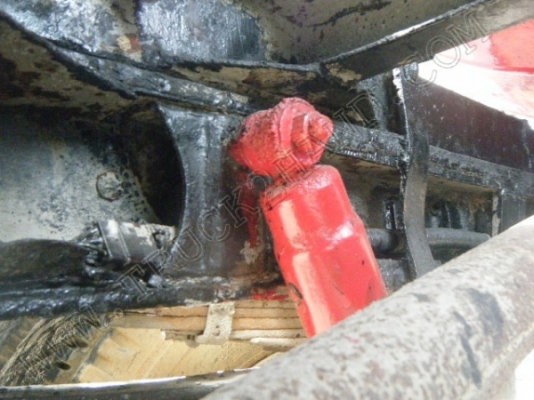 รถบรรทุก 6 ล้อโม่ปูน ยี่ห้อ ISUZU โม่ปูน 2.5 คิว