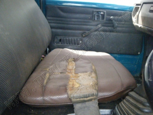 รถบรรทุก 6 ล้อโม่ปูน ยี่ห้อ ISUZU โม่ปูน 2.5 คิว