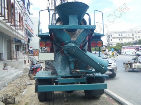 รถบรรทุก 6 ล้อโม่ปูน ยี่ห้อ ISUZU โม่ปูน 2.5 คิว