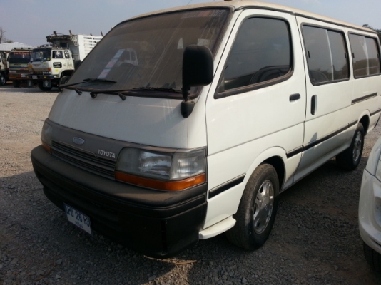 ขายด่วน TOYOTAรถตู้ปี36สภาพพร้อมใช้โทร0801515451 0846443466