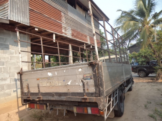 ขายรถ6ล้อมิตซู เครื่อง140แรงม้า ช่วงยาว 5 เมตร สภาพดีพร้อมใช้งาน