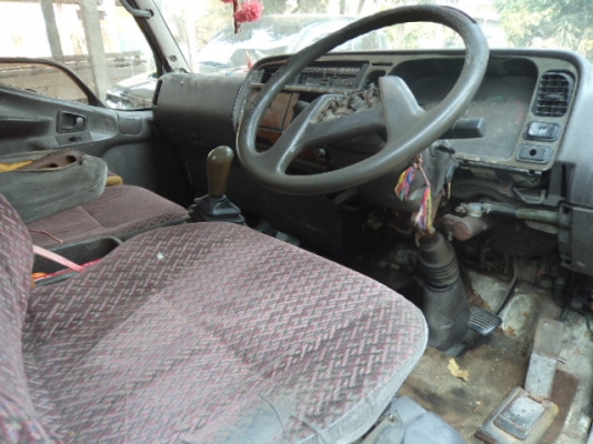 ขายรถ6ล้อมิตซู เครื่อง140แรงม้า ช่วงยาว 5 เมตร สภาพดีพร้อมใช้งาน