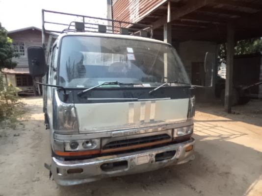 ขายรถ6ล้อมิตซู เครื่อง140แรงม้า ช่วงยาว 5 เมตร สภาพดีพร้อมใช้งาน