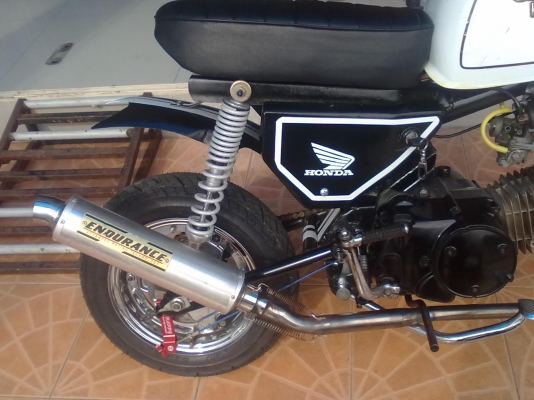 รถ กอลิล่า