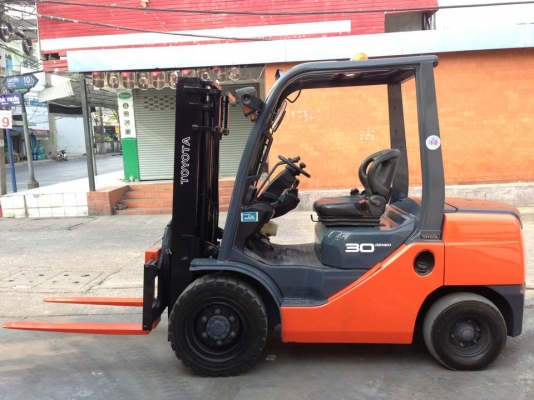 ขายรถForklift TOYOTA 8FD-30 3ตัน เครื่องดีเซล 2Z