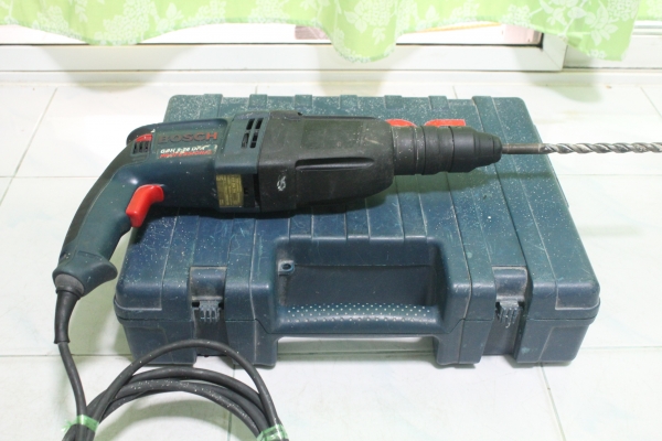 สว่านโรตารี่3ระบบยี่ห้อBOSCH รุ่น2-26DFR สภาพดีพร้อมใช้งานครับ