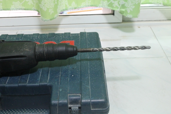 สว่านโรตารี่3ระบบยี่ห้อBOSCH รุ่น2-26DFR สภาพดีพร้อมใช้งานครับ