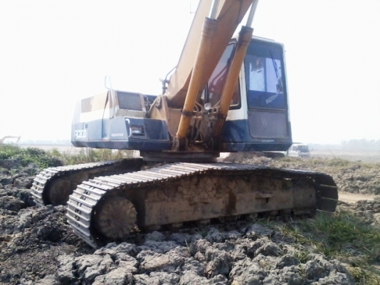 ขายด่วน..รถขุด KOMATSU PC200-5 คอนโทรลสั้น รถสวยเต็ม ระบบไฟฟ้าครบ ทำงานดี ประหยัดน้ำมันคุ้ม มีทะเบียนครบ..