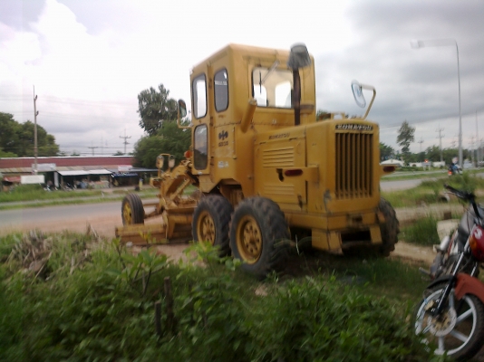 รถเกรด KOMATSU GD30 เก่านอก ญี่ปุ่น รถเกรด KOMATSU GD30 เก่านอก ญี่ปุ่น