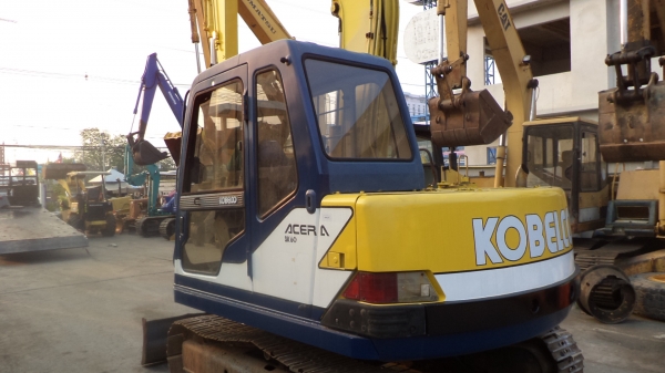 SK60-1-12185 รถขุดKOBELCO  ตอนนี้รถจอดที่(CSนวนคร)ครับ