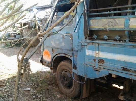 รถสองแถว ยี่ห้อ ISUZU รถสองแถว ยี่ห้อ ISUZU