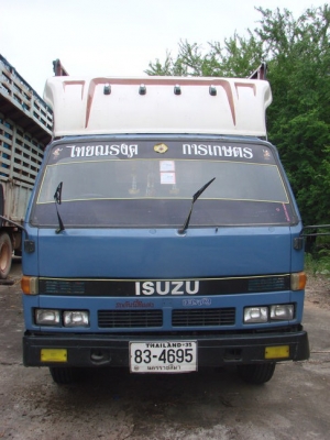 ขายรถบรรทุกหกล้อ ISUZU NPR 115 สภาพดี