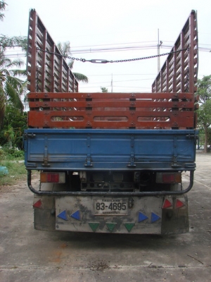 ขายรถบรรทุกหกล้อ ISUZU NPR 115 สภาพดี