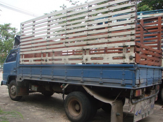 ขายรถบรรทุกหกล้อ ISUZU NPR 115 สภาพดี