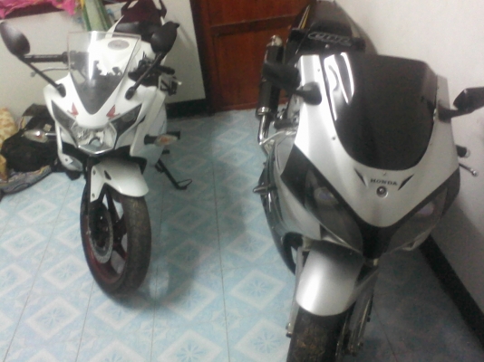 ขาย cbr 400 ปี92 ทะเบียนซื่อผมเอง