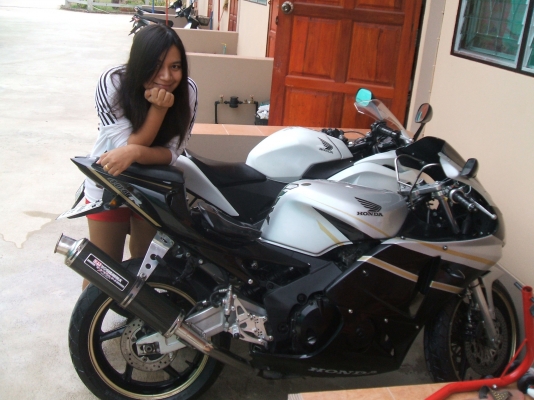 ขาย cbr 400 ปี92 ทะเบียนซื่อผมเอง